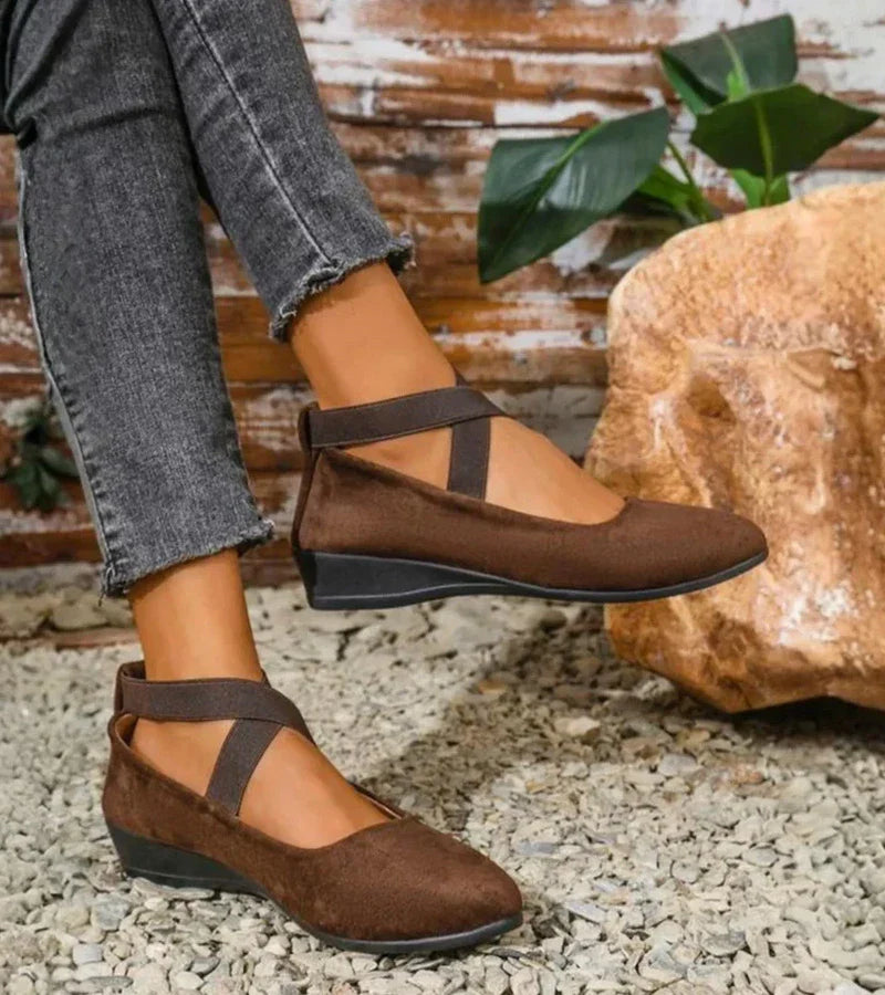 Kenia | Bailarinas Cerradas con Tacón