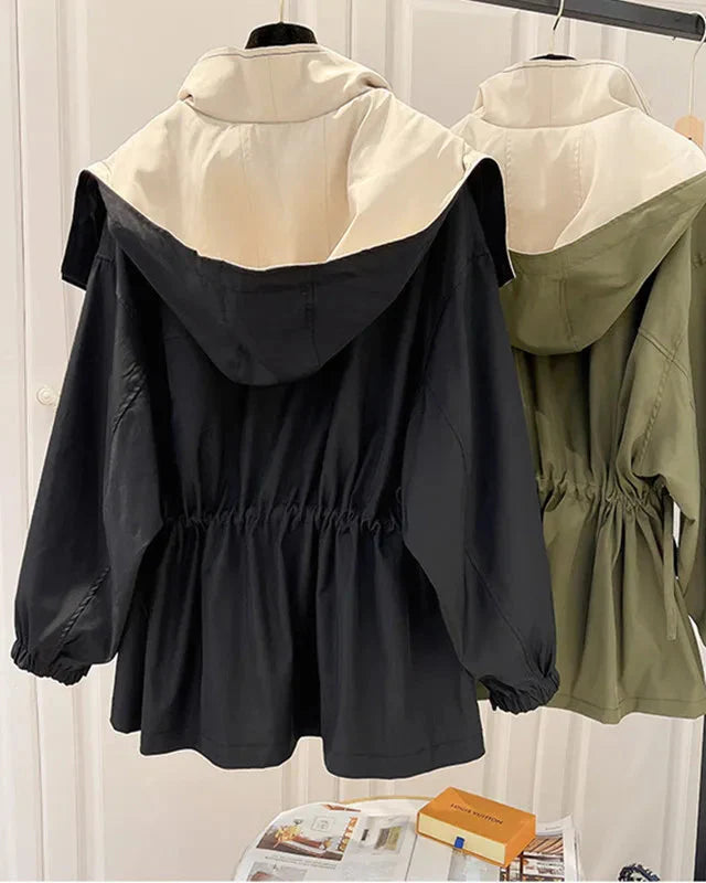 Elia | Chaqueta Impermeable Moderna para Mujer