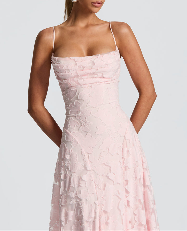 Rhoda | Elegancia fluida en estilo maxi atemporal