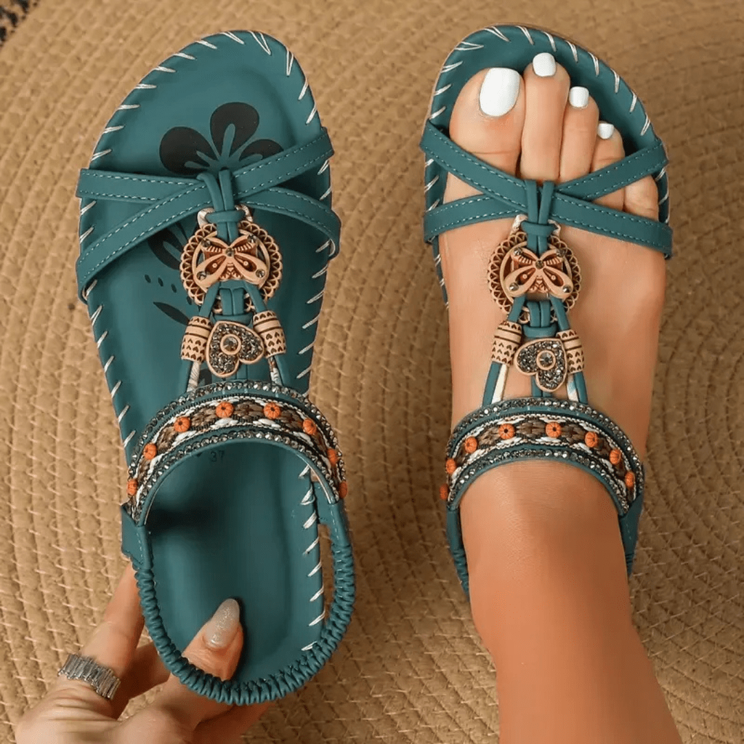 Amelia | Sandali comodi in stile bohemien con decorazione di perle
